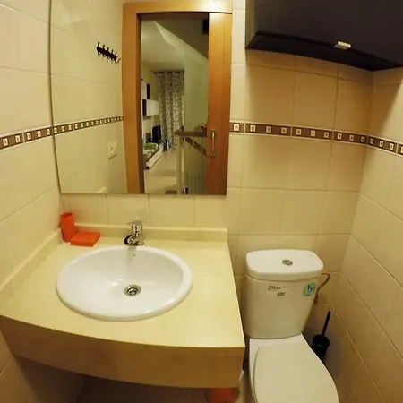 Oasis Fanabe Xi Apartment *